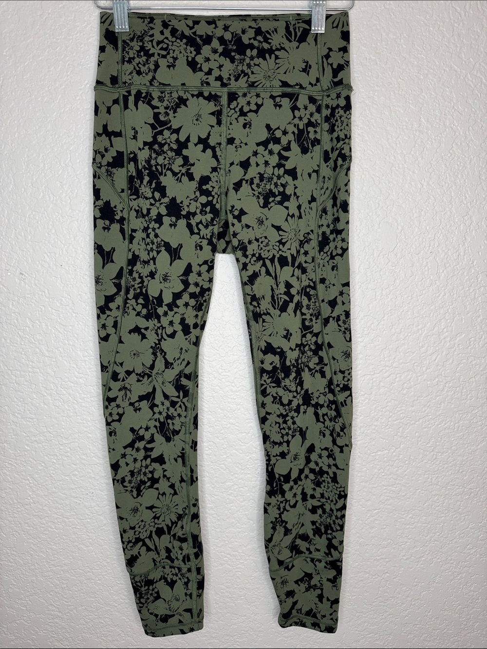 Lululemon In Movement 7/8 Tight Sz 6 Efflorescent Barracks Green Black Leggings - Picture 2 of 8